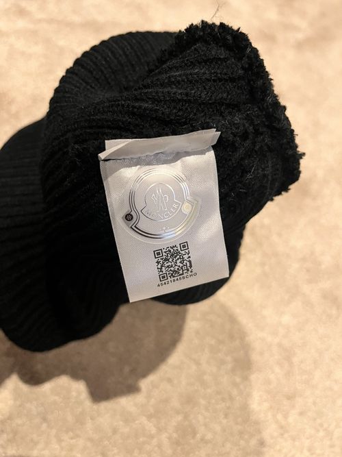 Moncler Black Ribbed Knit Beanie Hat Men One Size Winter UK Fast 2 day delivery  — image 4