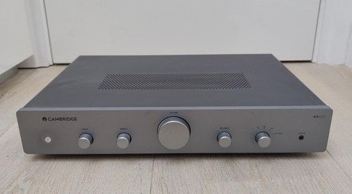 Cambridge Audio AXA25 integrated stereo amplifier – Lunar Grey