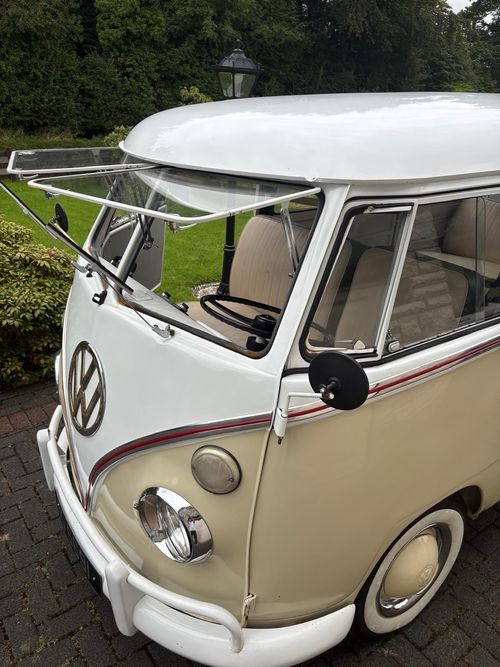 Volkswagen Kombi T1 Camper Van  Splitscreen — image 9