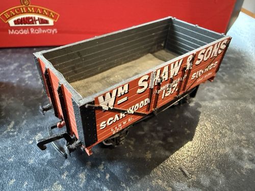 Bachmann OO Set of 3 Private Owner Wagons — image 5