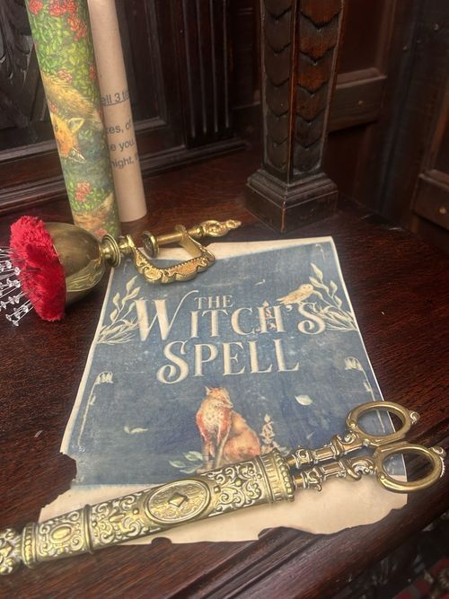 Witch,spell,fur,taxidermy,gothic,horror, vampire,fox,head,bones,oddity,vampire, — image 6