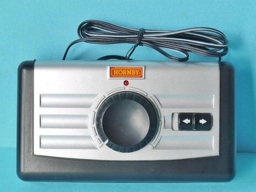 HORNBY R8250 CONTROLLER SCRATCHED A TRANSFORMER IS NOT INCLUDED  PLEASE READ — image 3