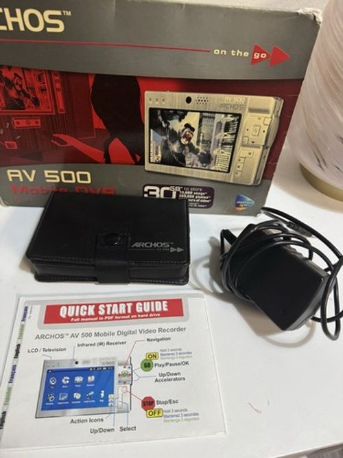 Archos AV500 mobile DVR Digital Video Recorder 30gb With Case And Charger