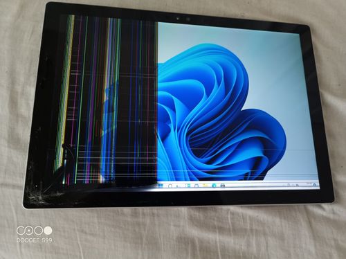 Microsoft surface Tablet  1724 model — image 1