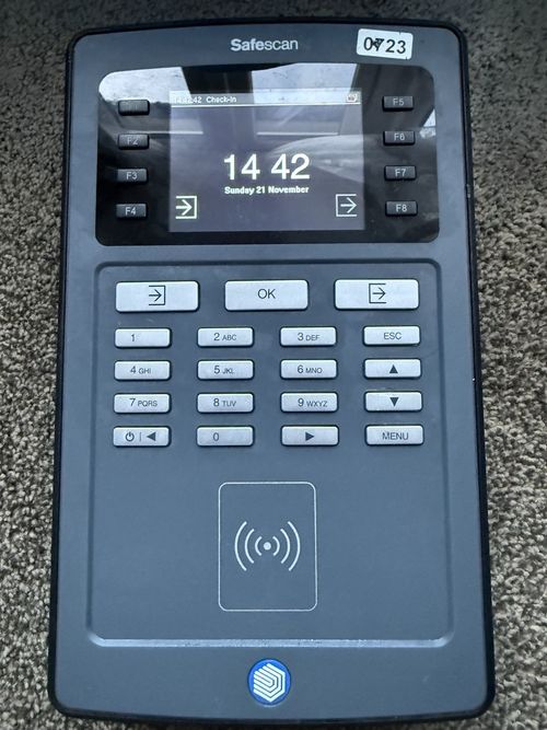 Safescan TA-8010 Time Attendance System sensor RFID card reader — image 1