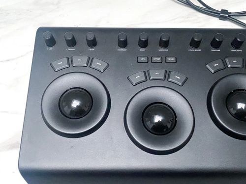 Blackmagic Design DaVinci Resolve Micro Colour Panel — image 3