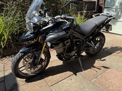 Triumph Tiger 800 — image 2