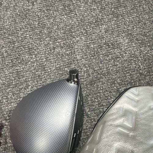 TaylorMade Qi35 LS 9.0° Driver Head Only — image 5