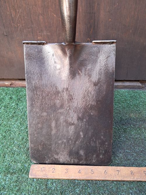 Vintage Elwell Garden Spade Garden Border Spade Tool Wooden Y Handle. (#403) — image 13