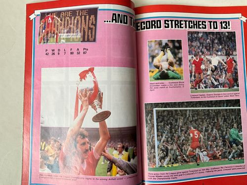Liverpool v Tottenham Hotspur SIGNED Charity Shield 1982 Programme #LFC — image 4