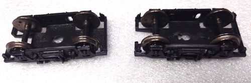 BACHMANN - British Rail - MK1  -  COMMONWEALTH Bogies * 2  - Metal Wheels - VGC — image 3