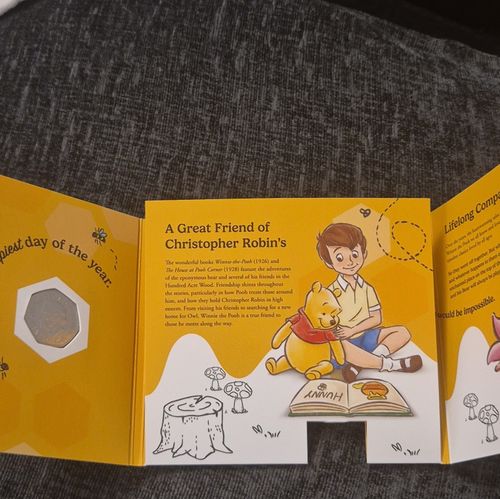 Royal Mint Disney Winnie the Pooh 2006 50p Commemorative Coin Pack — image 3