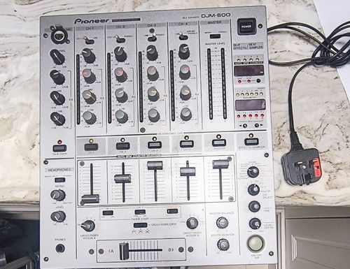 Pioneer DJM-600 4 Channel Mixer