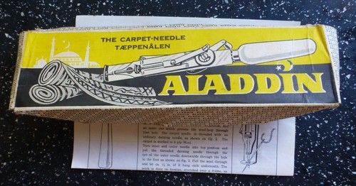 Vintage Aladdin Danish Rug Tool Carpet Needle Hand Crank Boxed & Instructions