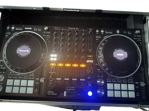 Pioneer DJ DDJ 1000 SRT Serato Professional DJ Controller (flight case included) — image 3