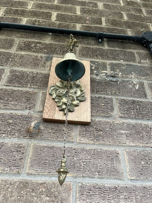 Antique Wall Mounted Cast Brass Bell Mounted On Oak Plinth — image 2