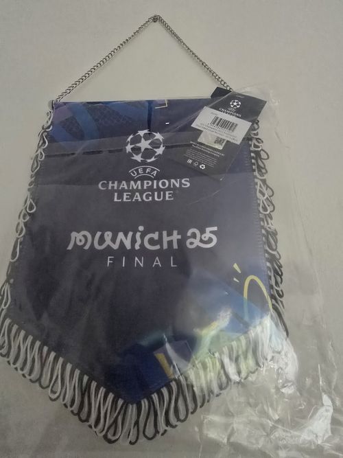 PSG Paris st Germain inter 2025 champions league final winners pennant. — image 3