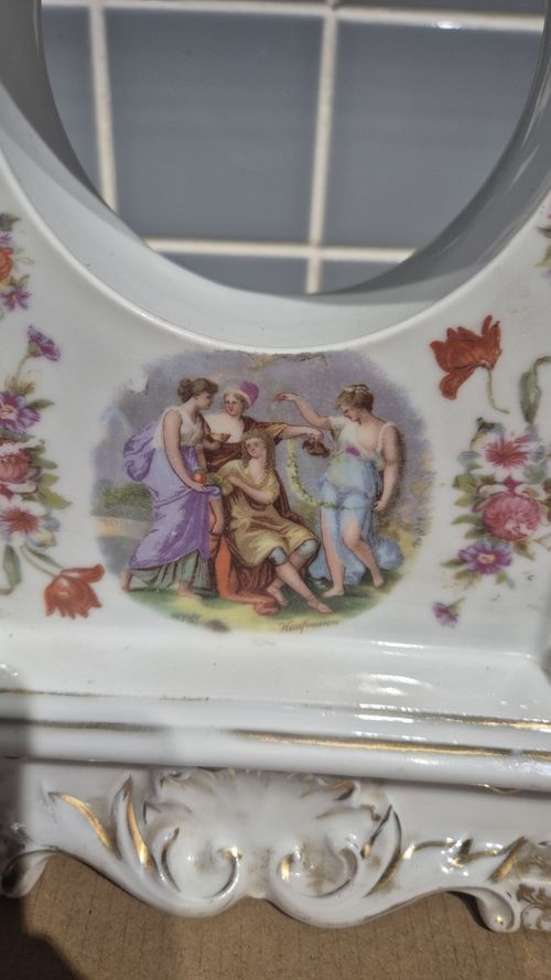 Vintage Porcelain Mantel Clock Case  White & Gold Floral Multicoloured. — image 5