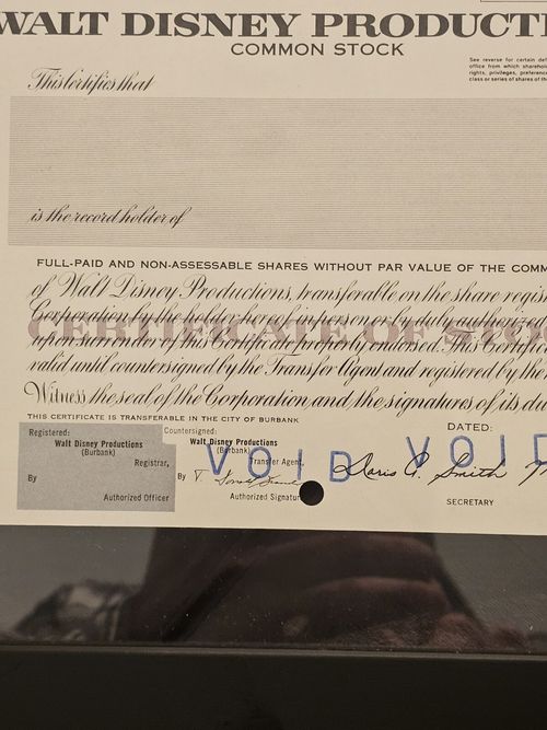 Original 1967 Walt Disney stock certificate Mickey Mouse Authentic Uncirculated — image 3