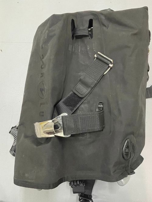 Aqua Lung Rogue BCD Size MD & SM Great Condition! — image 6