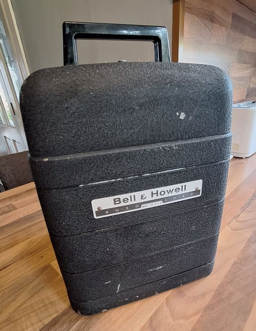 Bell And Howell Autoload Projector 8mm MODEL 256 In Black Case  — image 3