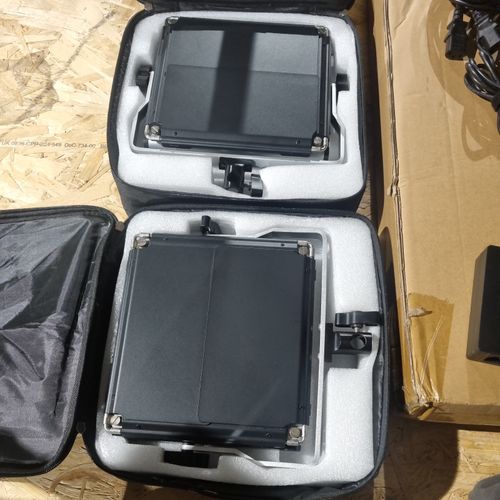 Neewer 530 Pro rgb Lights with Stands Cases & Accessories Excellent Condition — image 12