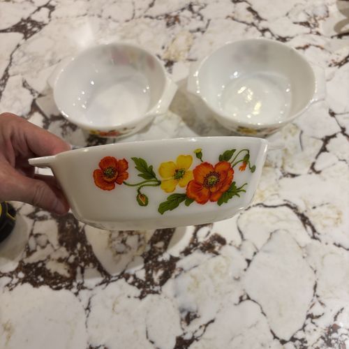 3 x Vintage 1960/70's Pyrex Casserole Dish  — image 12