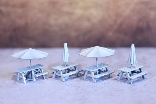 4x Wood Picnic Bench & Umbrellas OO GAUGE 1:76 Model Railway Scenery Decoration