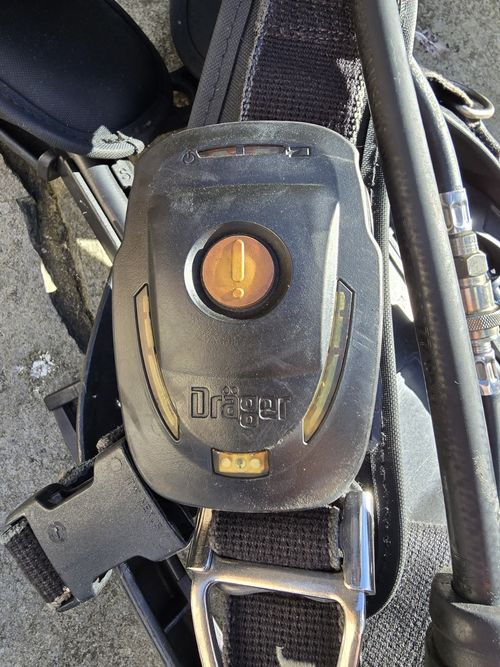 Drager pss7000 scba breathing apparatus harness with bodyguard and safety line — image 6