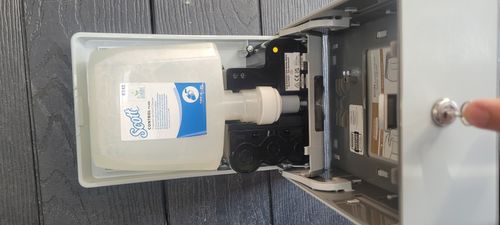 Kimberly-Clark Professional  Automatic Hand Soap & Sanitizer Dispenser — image 3
