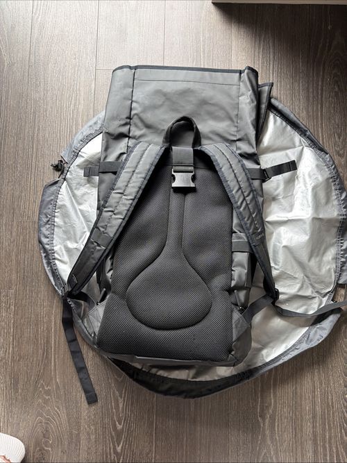 Nixon Shores 28L Waterproof Backpack Wet Dry Surf Travel Bag Changing Mat Black — image 4