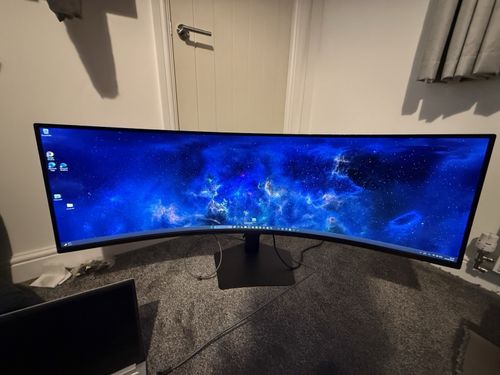 Samsung Odyssey G9 — image 5