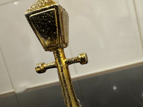 Vintage brass lamp post shape hand bell Victorian style English retro reg 926811 — image 8