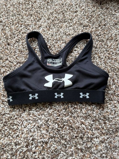 Under Armour Girls Sports Bra Size S — image 1