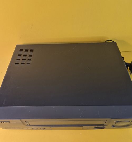 Sharp VC-M26HM VHS VCR Video Recorder Remote Fully Working + Star Wars VHS Tapes — image 6