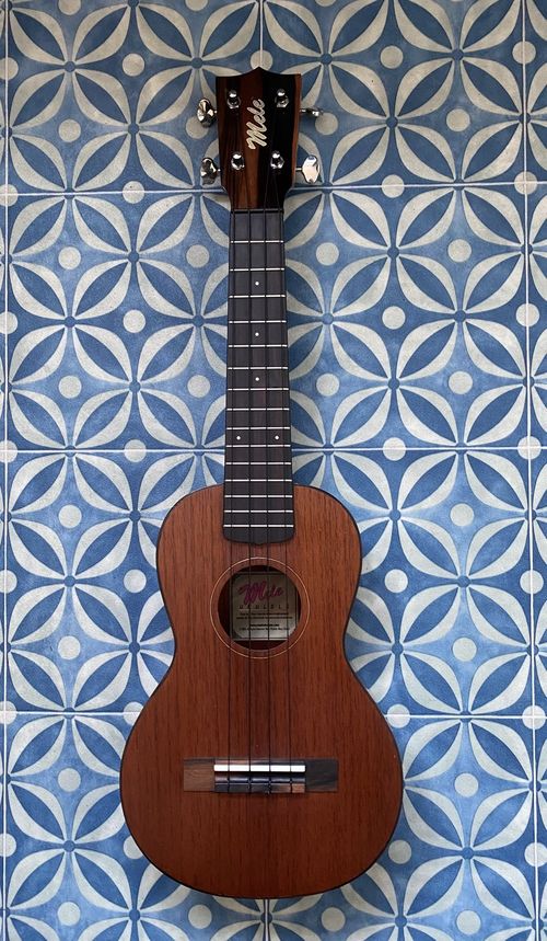 Hawaiian Mele solid mahogany  concert ukulele  and hard case — image 7