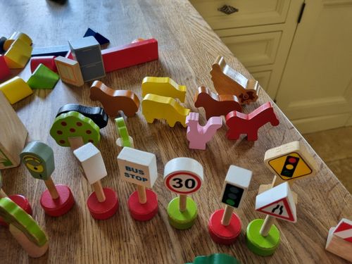 Big jigs Wooden Toy Bundle 160 + Pieces. Farm Zoo  People Trees Shops Signs Etc — image 5
