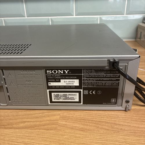 Sony SLV-D950 Dolby Digital DVD Player/Video Cassette Recorder No Remote TESTED — image 11