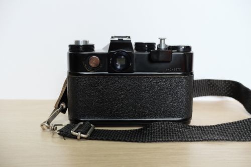 Zenit 12XP 35mm SLR Film Camera Body with M42 Mount Helios 44M-4 — image 4