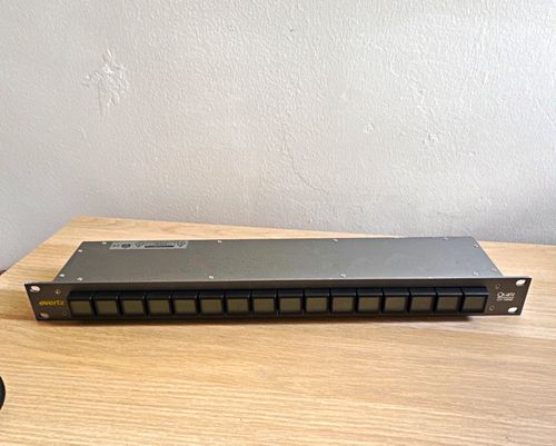 Evertz cp1000e ethernet router control matrix panel with rear display — image 1