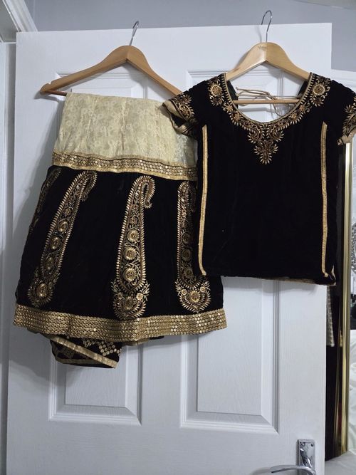Velvet  Sari￼ — image 2