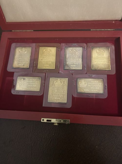 25th Anniversary Of Queen Elizabeth II Gold Plated silver stamps limited edition — image 4