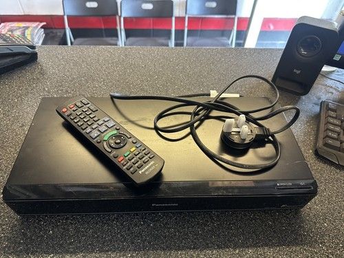 Panasonic DMR-EX97EB-K Freeview HD 500GB HDD DVD Recorder -remote control 