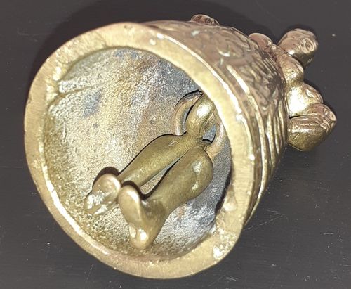 VTG BRASS BELL ELIZABETHAN LADY FIGURINE LEG CLAPPERS TABLE DESK BELL UNUSUAL — image 17