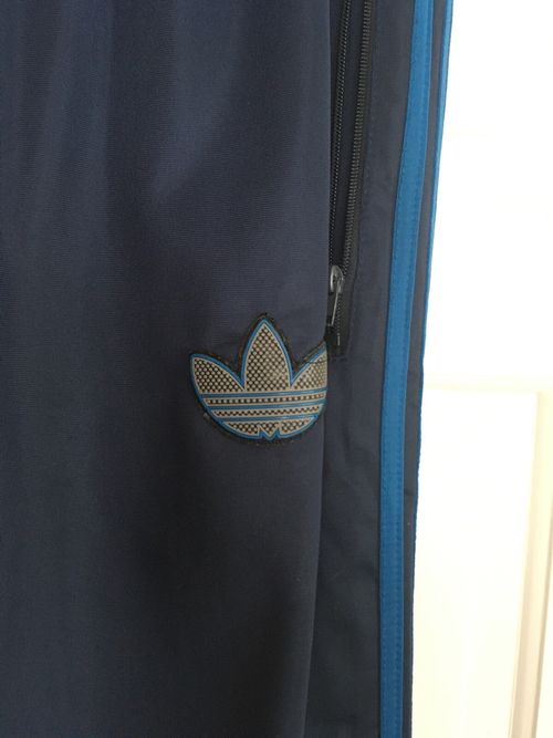 Womens/Teens/Girls Full Tracksuit With Navy Zip Front Top Size Medium Worn Twice — image 8