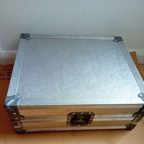 Heavy Duty Metal Turntable Deck Flight Case - Technics, Numark, Pioneer 
