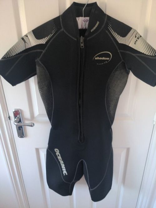 Oceanic Ladies 5mm  Front Zipping, short Sleeve, Shorty Wetsuit Size M/L (12-14)