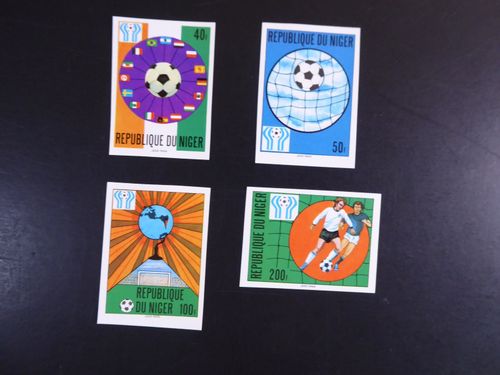 Football I, top collection unc. Series (22) & Special Blocks (101), **/MNH — image 16
