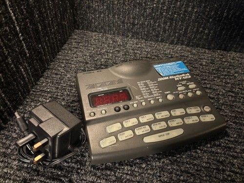 Zoom RhythmTrak RT-123 Drum Machine with Power Supply