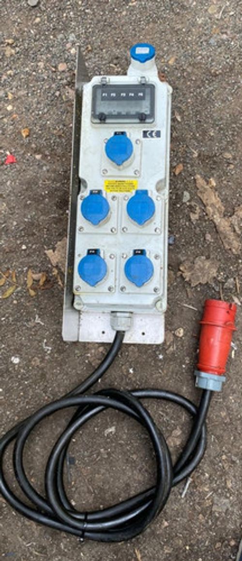 32A 3 Phase Power Distro to 6x 16A 230V CEE Outlets Schneider RCBO